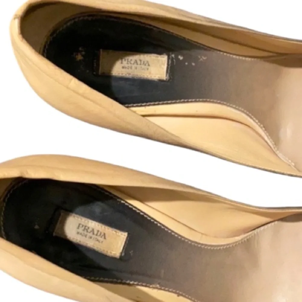 Authentic Prada luxury designer Ombré leather pumps heels size 9.5 Euro 39.5